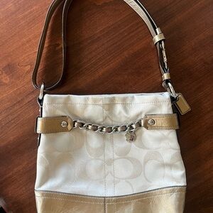 Elegant Cream and Gold Shoulder Bag